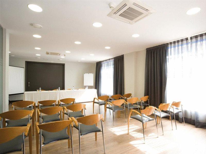 Hotel Cisneros Alcalá de Henares Екстериор снимка