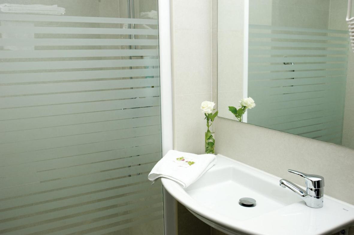 Hotel Cisneros Alcalá de Henares Екстериор снимка